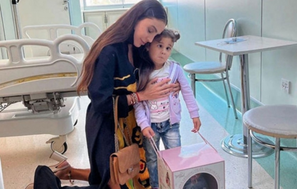 Heydər Əliyev Fondunun vitse-prezidenti Leyla Əliyeva onkoloji xəstəlikdən əziyyət çəkən uşaqların müalicəsi ilə maraqlanıb