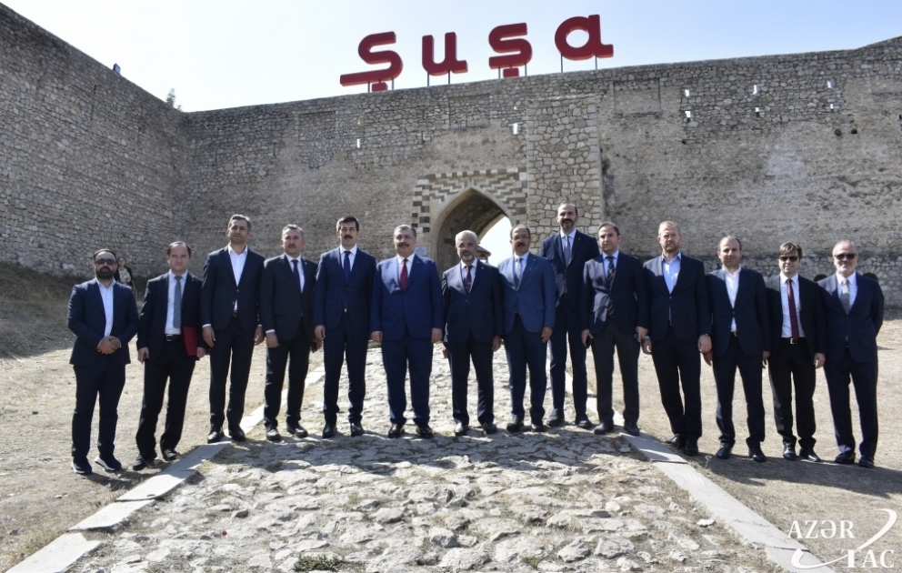 Türkiyə Səhiyyə Nazirliyinin nümayəndə heyəti Şuşa şəhəri ilə tanış olub