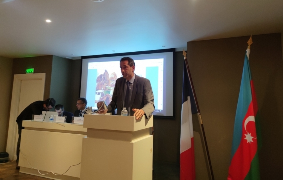 Parisdə “Ermənistanda Azərbaycan xalqının irsinin dağıdılması və tarixi izlərinin silinməsi” mövzusunda konfrans keçirilib