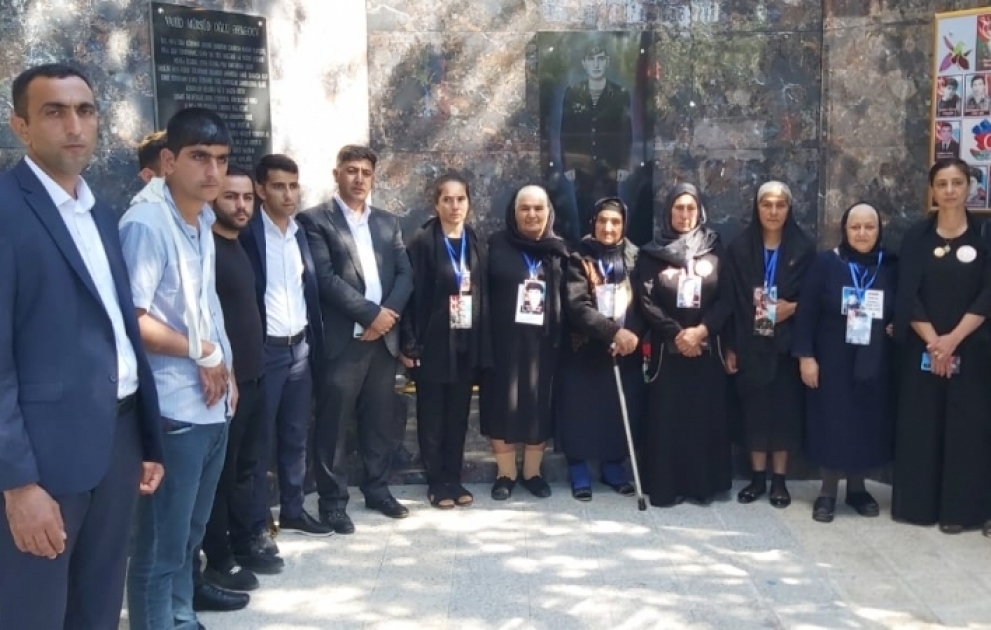 Kürdəmirdə şəhidin xatirəsinə inşa olunan abidə kompleksi açılıb