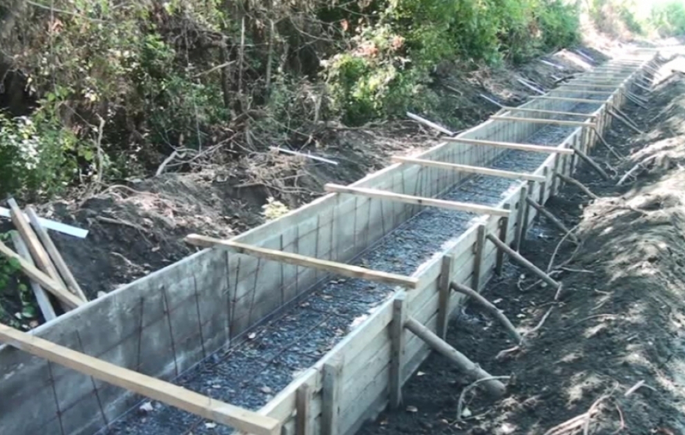 Zaqatalada yeni beton kanal çəkilir