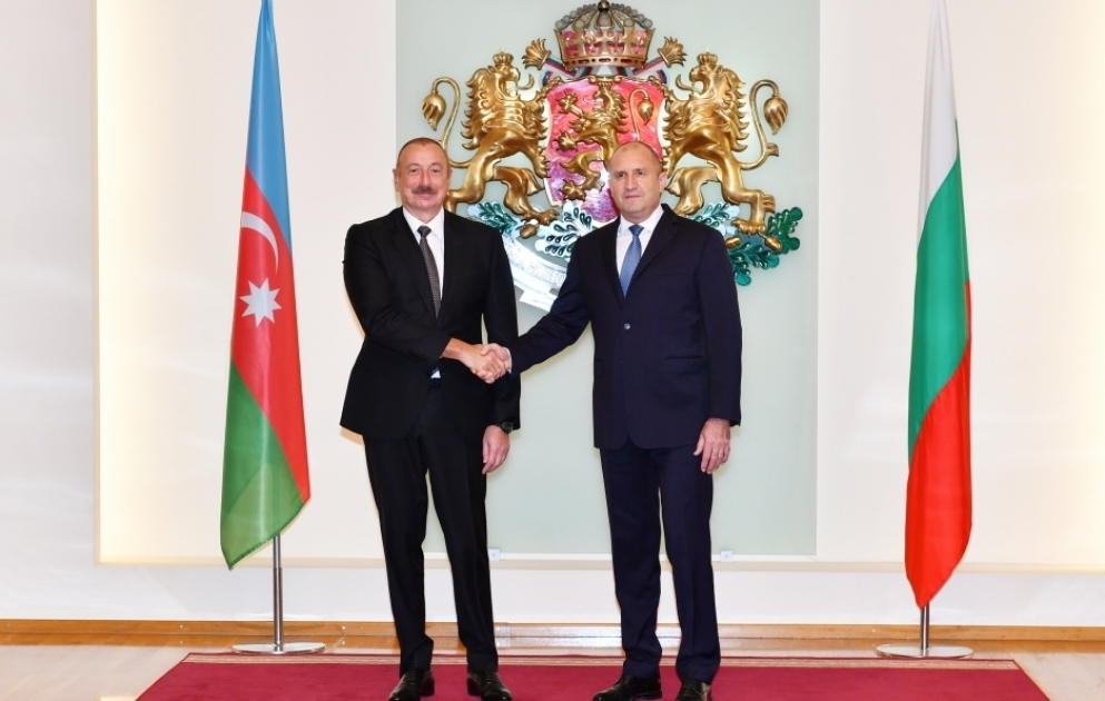 Azərbaycan Prezidenti İlham Əliyevin Bolqarıstan Prezidenti Rumen Radevlə təkbətək görüşü olub