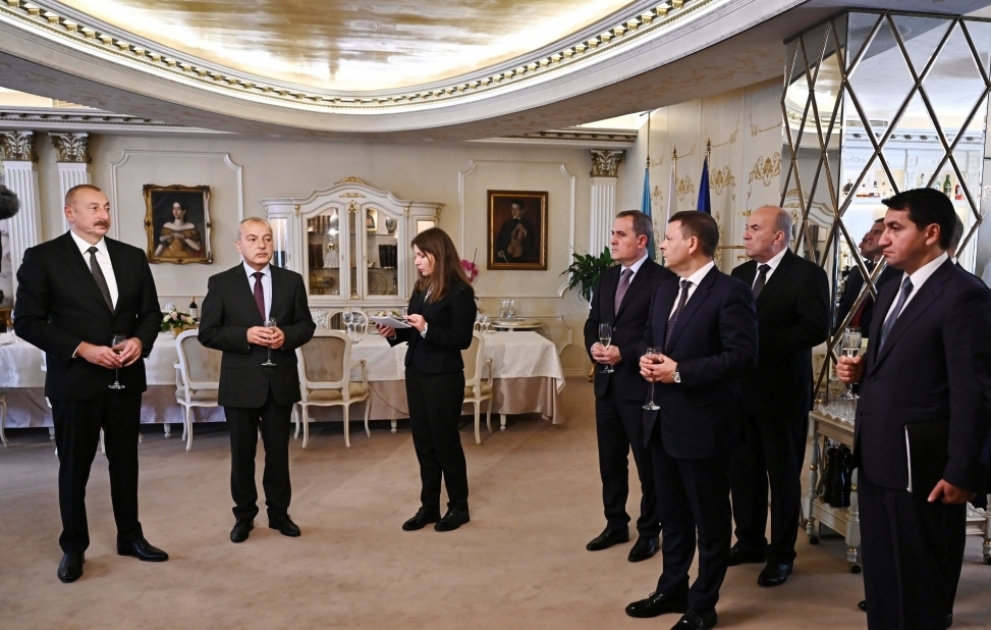 В честь Президента Ильхама Алиева дан обед
