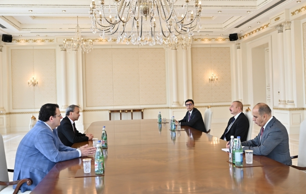 Präsident Ilham Aliyev empfängt FIDE-Präsident