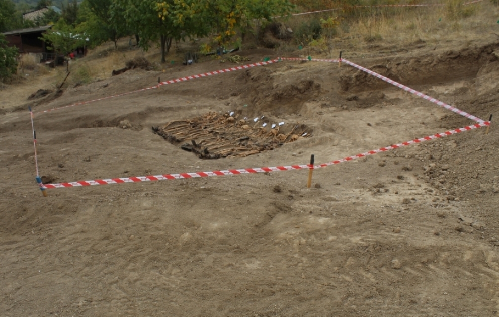 In Kodjavend ein weiteres Massengrab gefunden, in dem armenische Soldaten von ihnen getötete Aserbaidschaner massiv beigesetzt haben