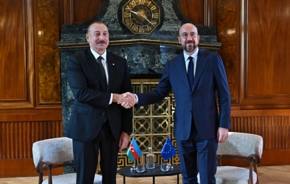 Le président azerbaïdjanais et le président du Conseil européen se rencontrent à Prague