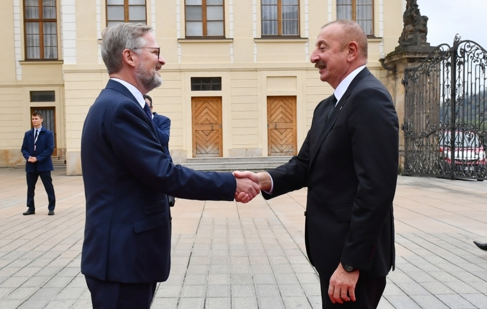 Inaugural meeting of European Political Community Summit was held in Prague 
President of Azerbaijan Ilham Aliyev attended the meeting
