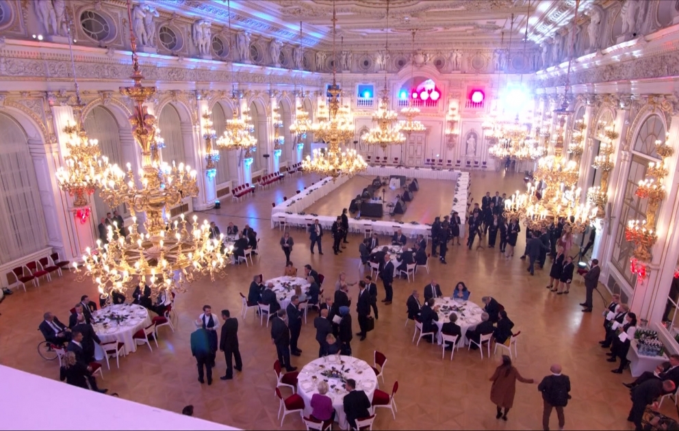 Le président Ilham Aliyev participe à la réunion de clôture tenue en format de dîner de travail à Prague