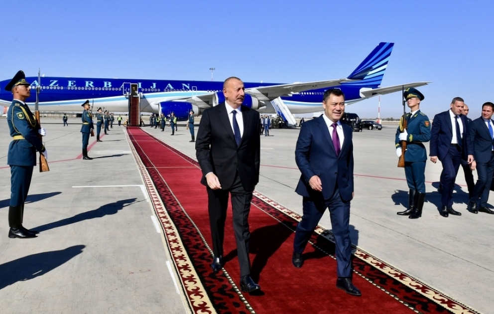 Azərbaycan Prezidenti İlham Əliyev Qırğızıstana dövlət səfərinə gəlib