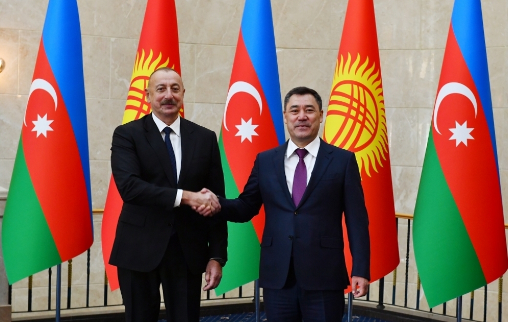 Azərbaycan Prezidenti İlham Əliyevin Bişkekdə rəsmi qarşılanma mərasimi olub