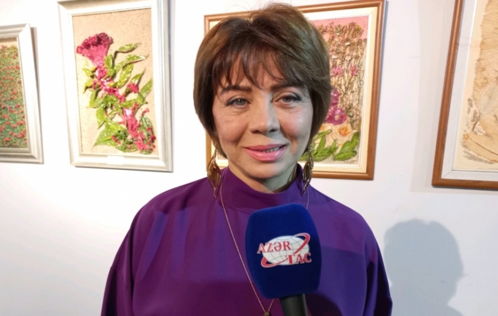 Suğra Bağırzadə: Bu sərgi dostlarım qarşısında bir hesabatımdır