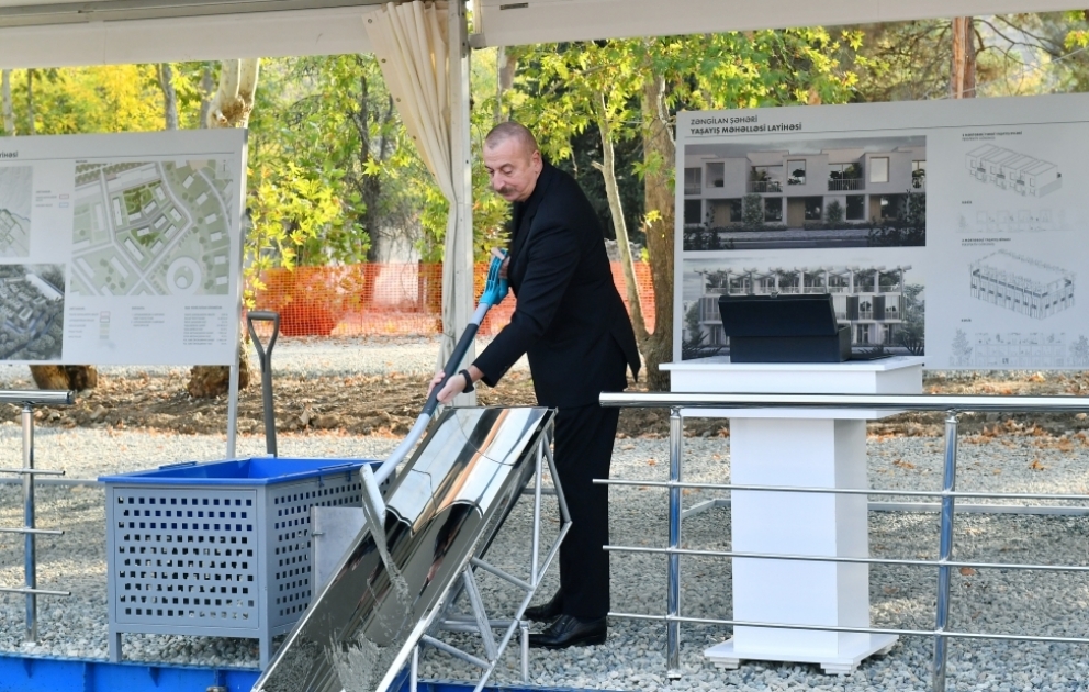 Prezident İlham Əliyev Zəngilanda ilk yaşayış binasının təməlini qoyub