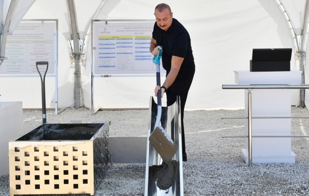 Djabraïl : la première pierre d’une sous-station électrique et du Centre de gestion numérique a été posée