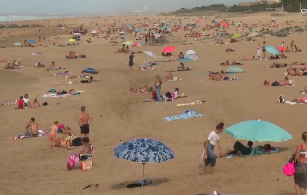 France experiences summer temperatures in mid-October due to warm air from North Africa
