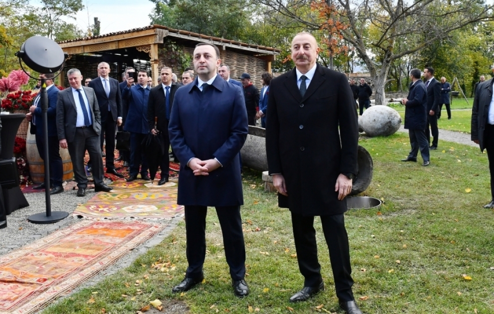 Georgien: Im Schloss Mukhrani in Mzcheta Region Kulturprogramm präsentiert