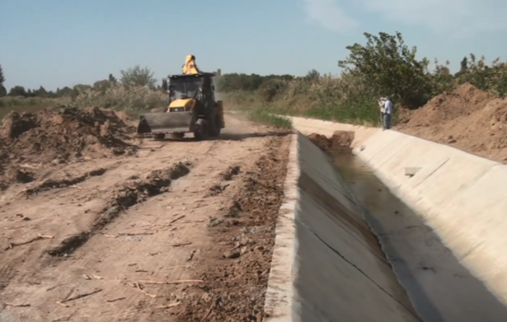 Füzulidə beton kanal çəkilir
