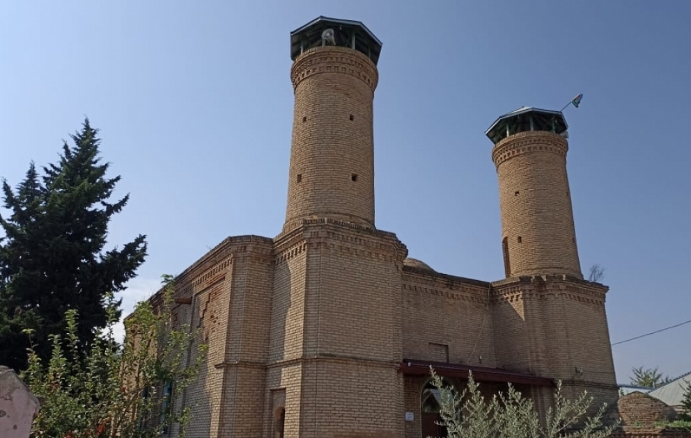XIX əsrin yadigarı Eyyubağa məscidi