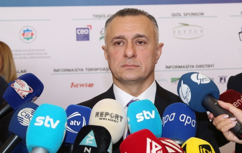 Səhiyyə naziri: Hərarətsalıcı dərman vasitələrinin çatışmazlığı ilə əlaqədar problem aradan qaldırılıb