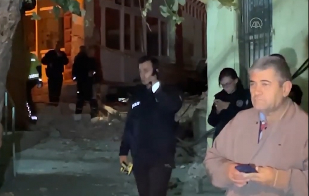 İzmirdə 4,9 bal gücündə zəlzələ olub
