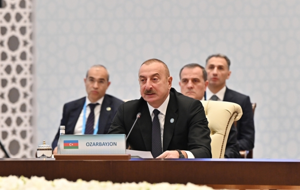 Səmərqənddə Türk Dövlətləri Təşkilatının IX Zirvə Görüşü keçirilib
Dövlətimizin başçısı Zirvə Görüşündə çıxış edib