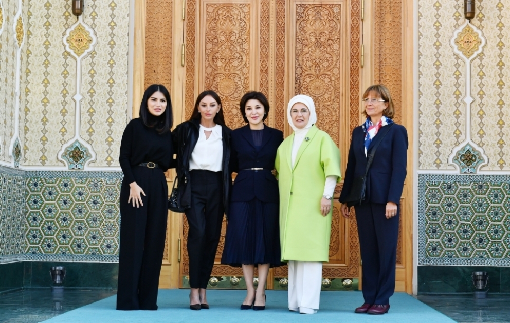 Bekanntschaft mit historisch-ethnographischem Komplex “Ewige Stadt“ in Samarkand