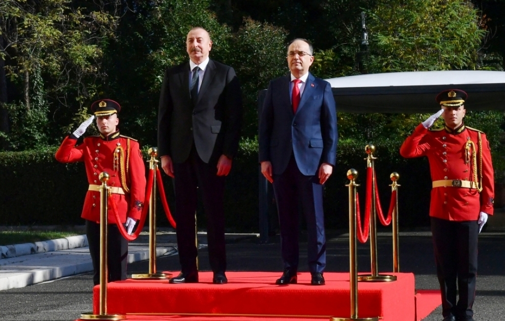 Azərbaycan Prezidenti İlham Əliyevin Tiranada rəsmi qarşılanma mərasimi olub