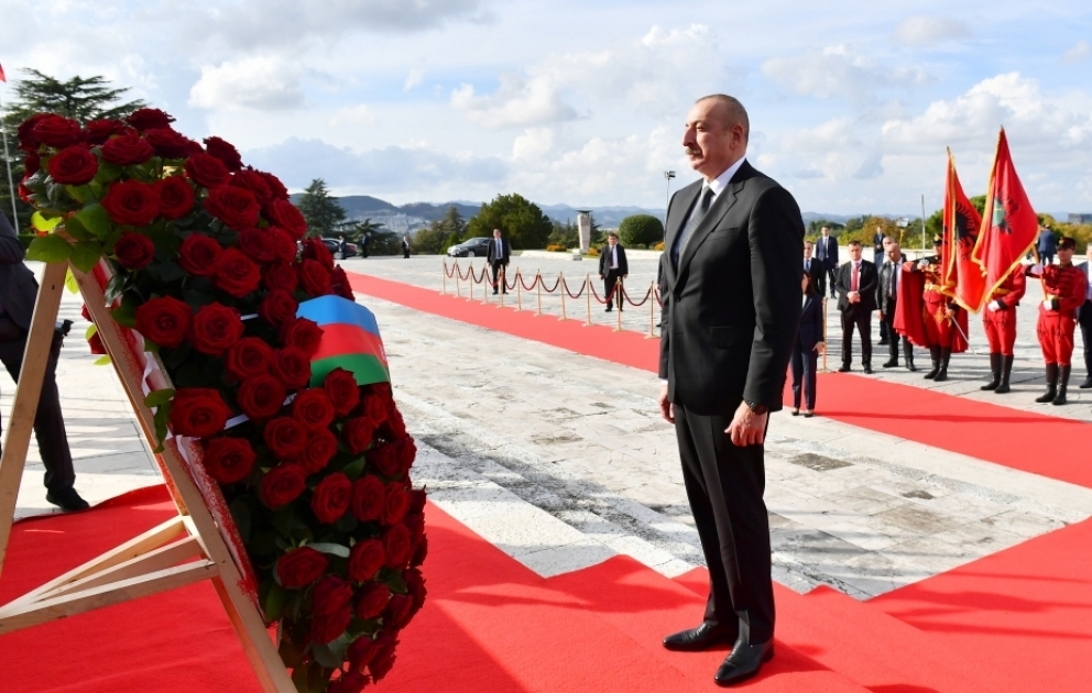 President Ilham Aliyev visited “ Mother Albania” monument in Tirana