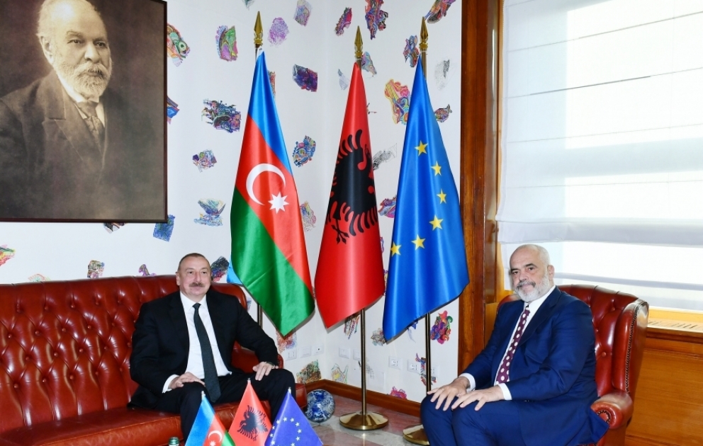 Entretien en tête-à-tête du président azerbaïdjanais avec le Premier ministre albanais
