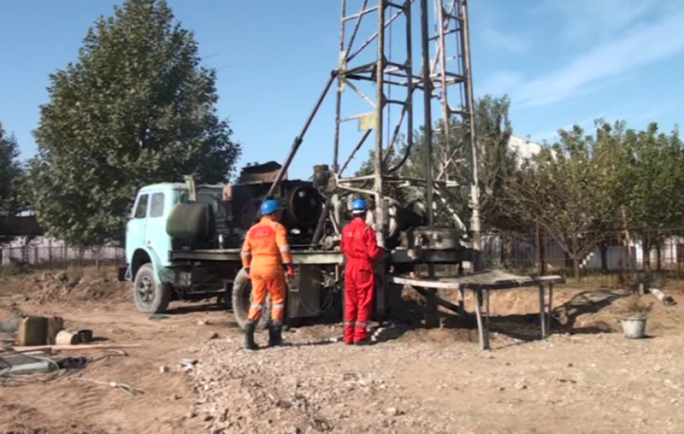 Ağcabədidə subartezian quyuları vasitəsilə 27 min hektar sahə suvarılır