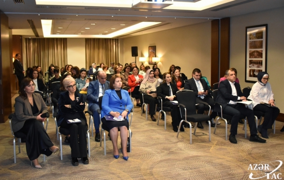 Serebral iflic xəstəliyi olan uşaqların valideynlərinə dəstək məqsədli yeni veb səhifə və mobil tətbiq təqdim edilib