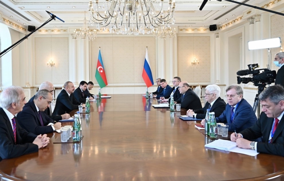 Состоялась встреча Президента Азербайджана Ильхама Алиева с председателем Правительства России в расширенном составе