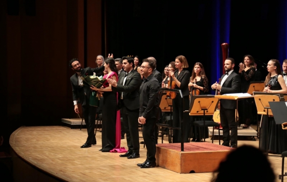 İstanbulda Fikrət Əmirovun 100 illik yubileyi münasibətilə konsert proqramı təqdim olunub
