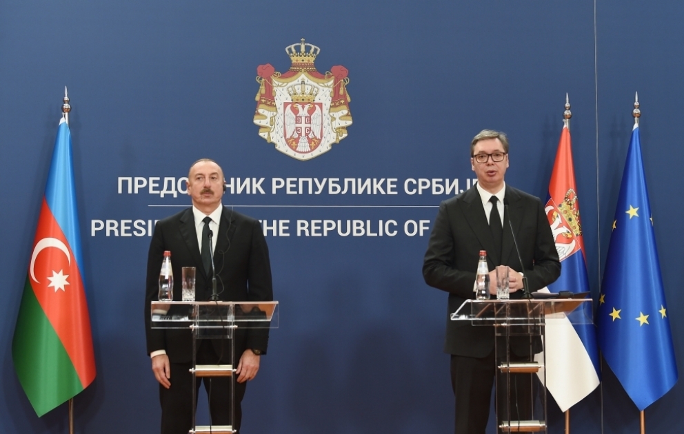 Les présidents azerbaïdjanais et serbe font des déclarations à la presse