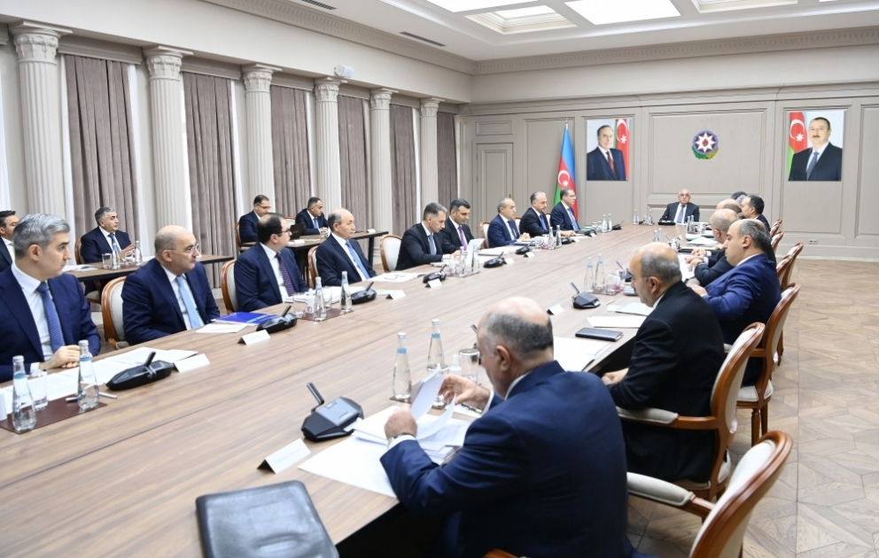 İqtisadi Şuranın növbəti iclası keçirilib