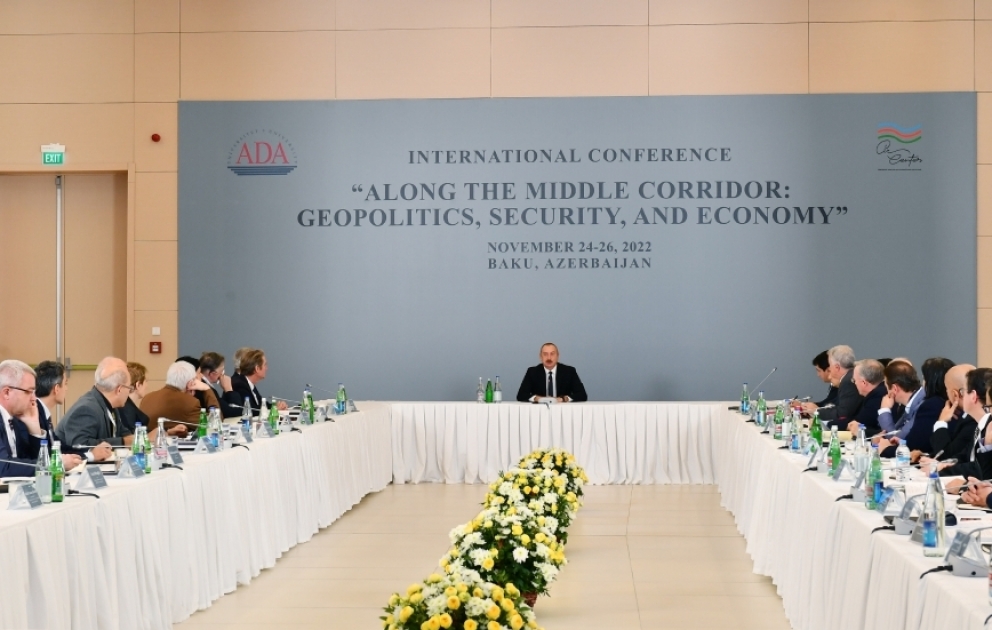 Bakou a accueilli une conférence internationale sur le thème « Le long du Couloir médian : géopolitique, sécurité et économie » 
Le président Ilham Aliyev a pris part à la conférence
