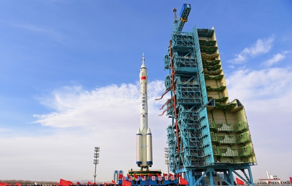 Китай запустил космический корабль «Шэньчжоу-15»