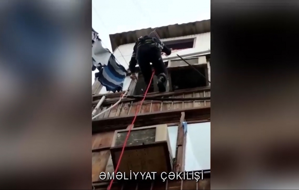 FHN: Ötən gün yanğın zamanı 12 nəfər təxliyə olunub