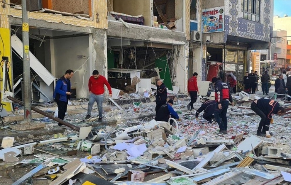 Türkiyənin Şanlıurfa şəhərində yaşayış binasında partlayış olub