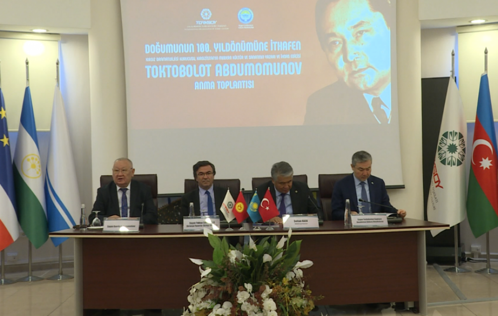 Qırğız dramaturqu Toktobolot Abdumomunovun yubileyi qeyd olunub