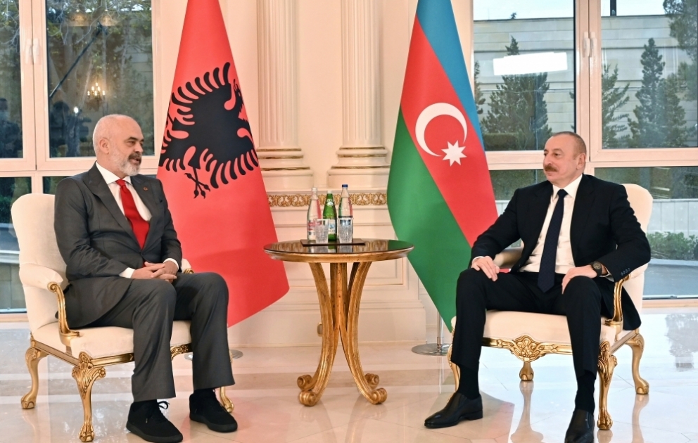 Azərbaycan Prezidenti İlham Əliyevin Albaniyanın Baş naziri Edi Rama ilə təkbətək görüşü olub