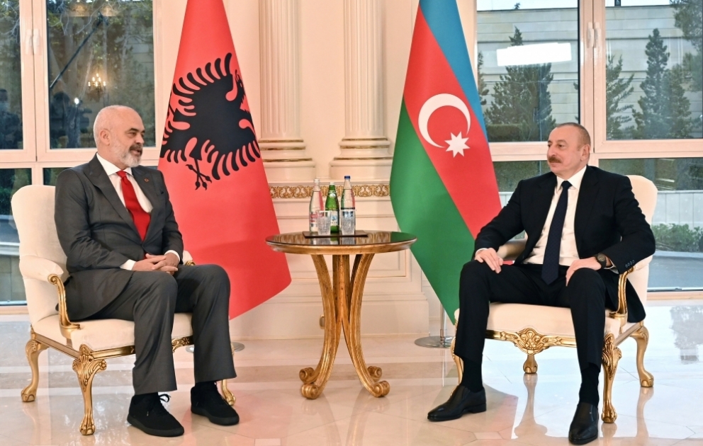 Entretien en tête-à-tête du président azerbaïdjanais avec le Premier ministre albanais
