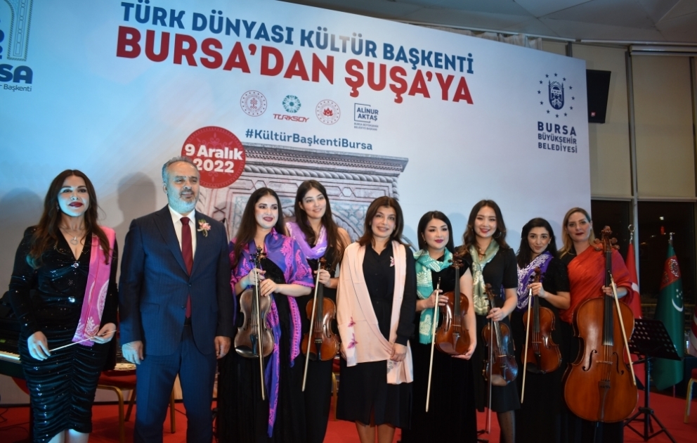 Bursada “Yeddi Gözəl” musiqi qrupunun konserti olub