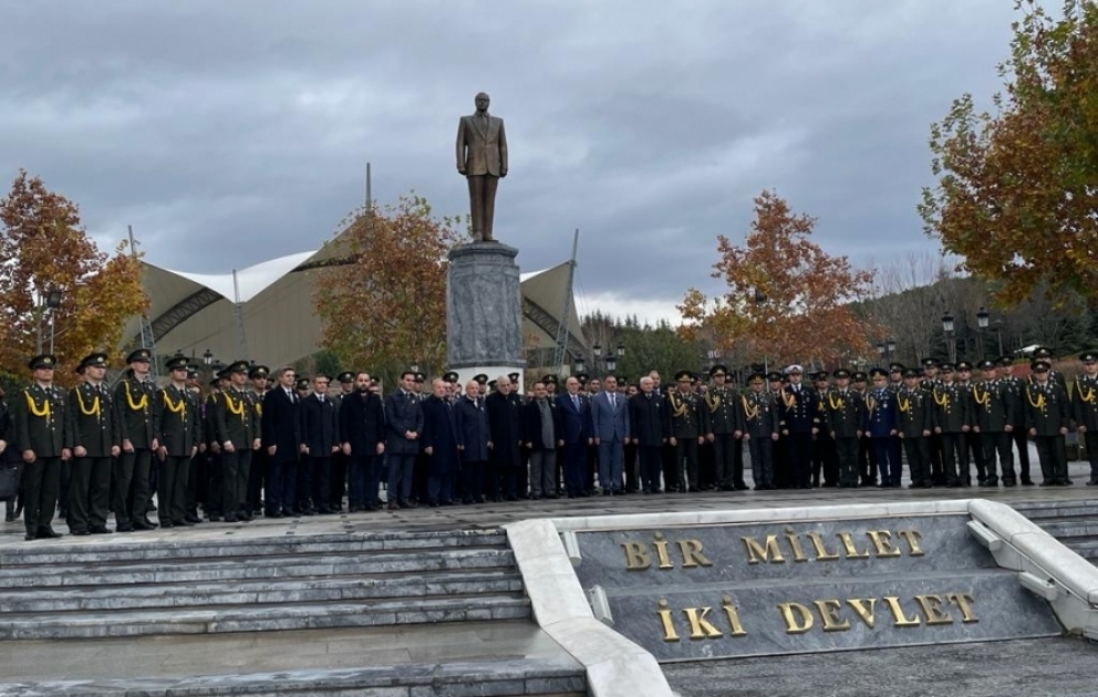 Ankarada Ümummilli Liderin əziz xatirəsi ehtiramla yad edilib