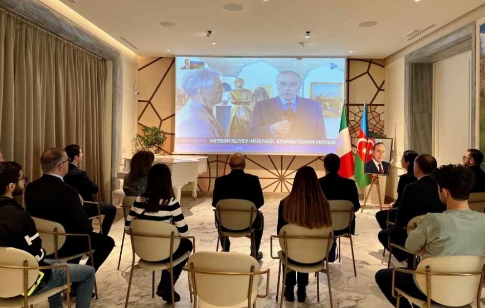 İtaliyada Ulu Öndər Heydər Əliyevin xatirəsi anılıb