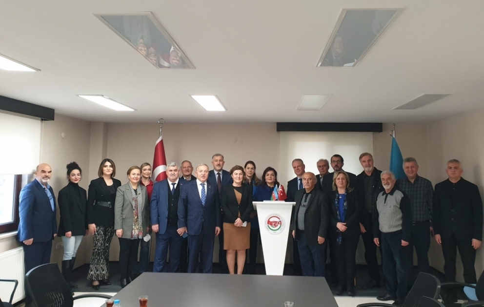 Türkiyə ictimaiyyəti də Azərbaycanın təbii sərvətlərinin talan olunmasına etiraz etdi