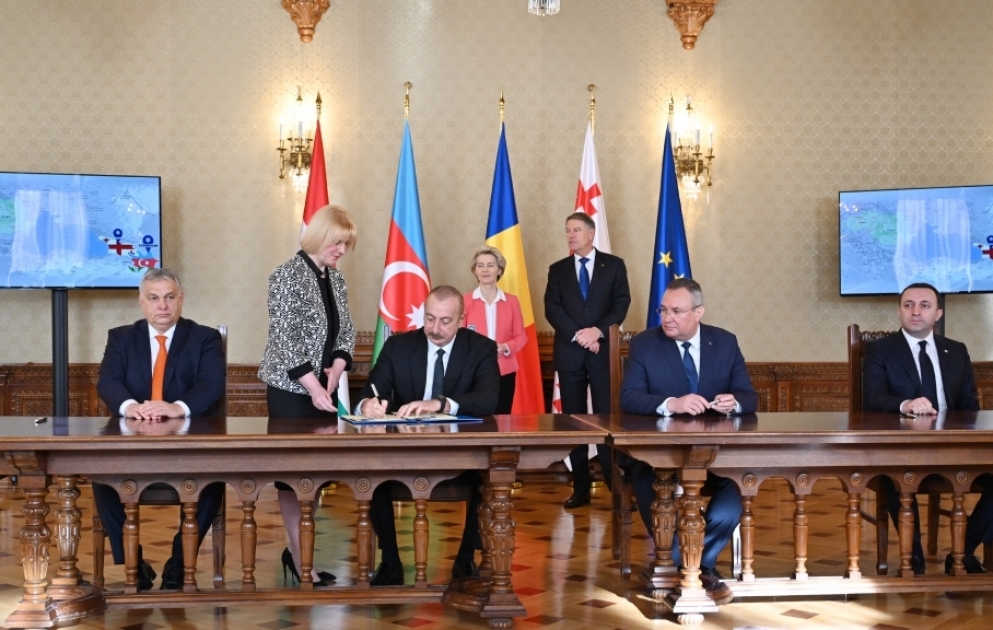 Buxarestdə Azərbaycan, Gürcüstan, Rumıniya və Macarıstan Hökumətləri arasında yaşıl enerji sahəsində strateji tərəfdaşlığa dair Saziş imzalanıb