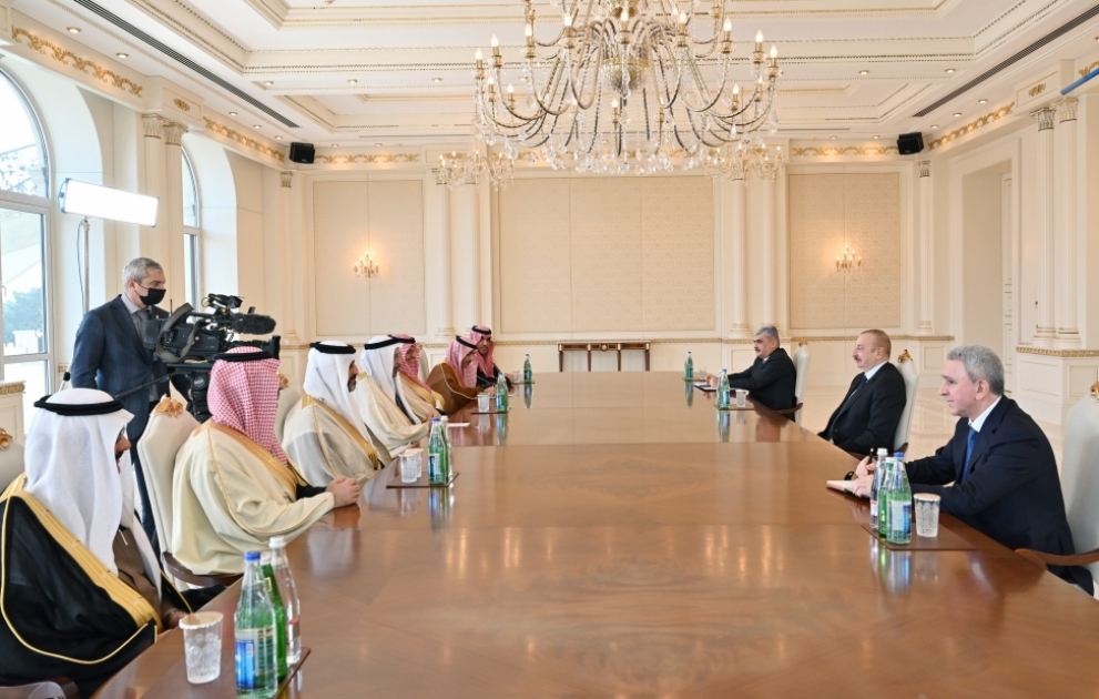 Präsident Ilham Aliyev empfängt Delegation um Investitionsminister von Saudi-Arabien