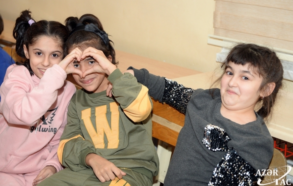 Dünya uşaqların idi...
