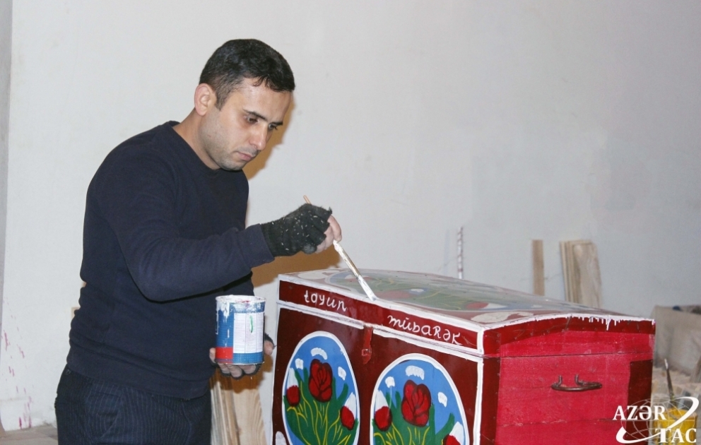 Masallının yeganə sandıq ustası