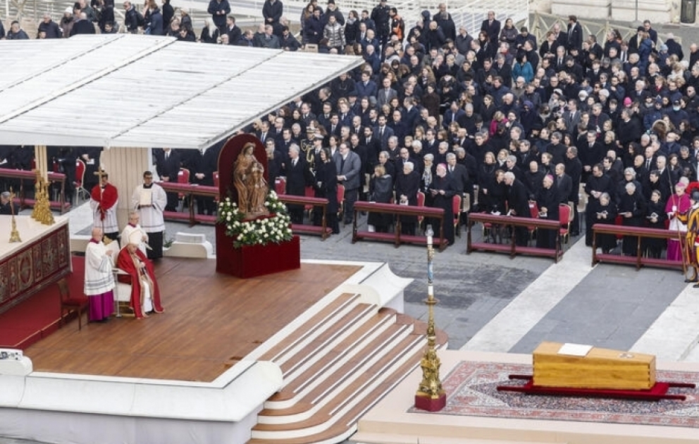 Vatikanda Papa XVI Benediktlə vida mərasimi keçirilib